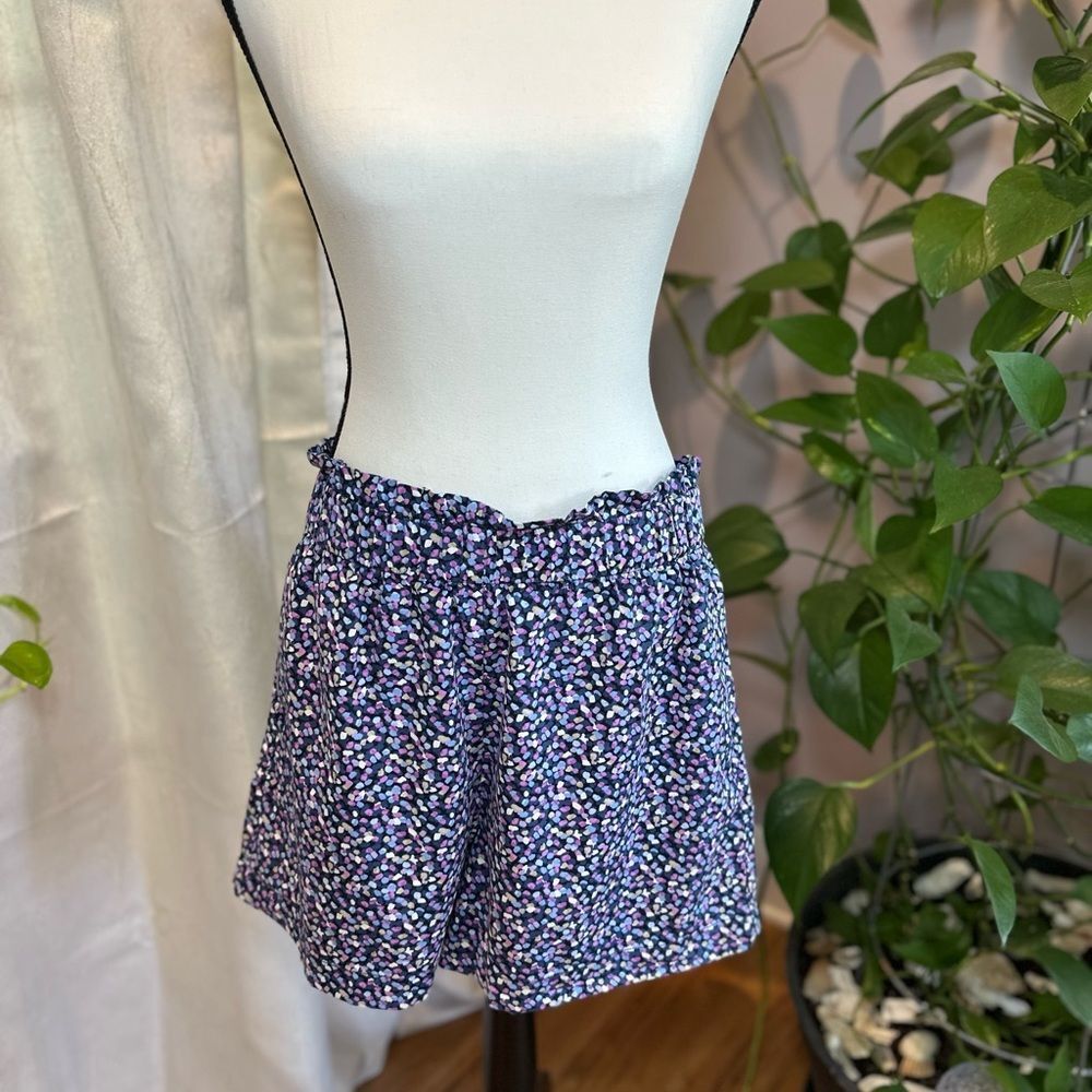 Ann Taylor Floral Skorts with Flowy Design Size L